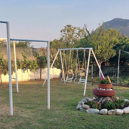 カランバカ Pomegranate Tree House - Meteoraゲストハウス エクステリア 写真