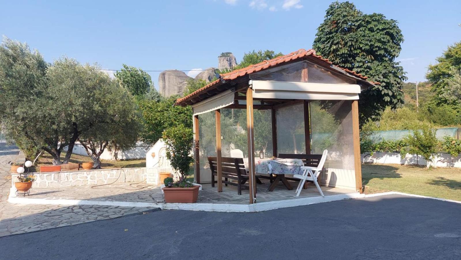 カランバカ Pomegranate Tree House - Meteoraゲストハウス エクステリア 写真
